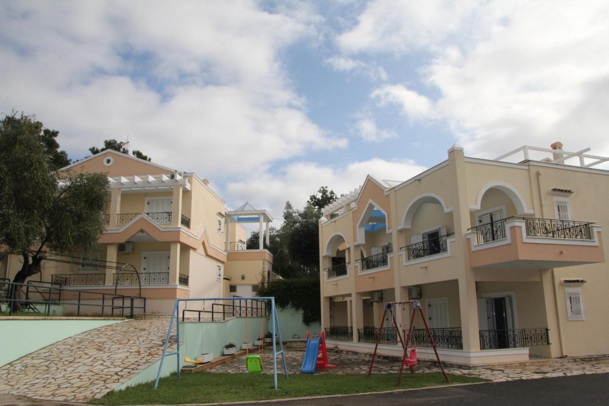 Saint Nicholas Beach Resort Dassia  Exteriör bild